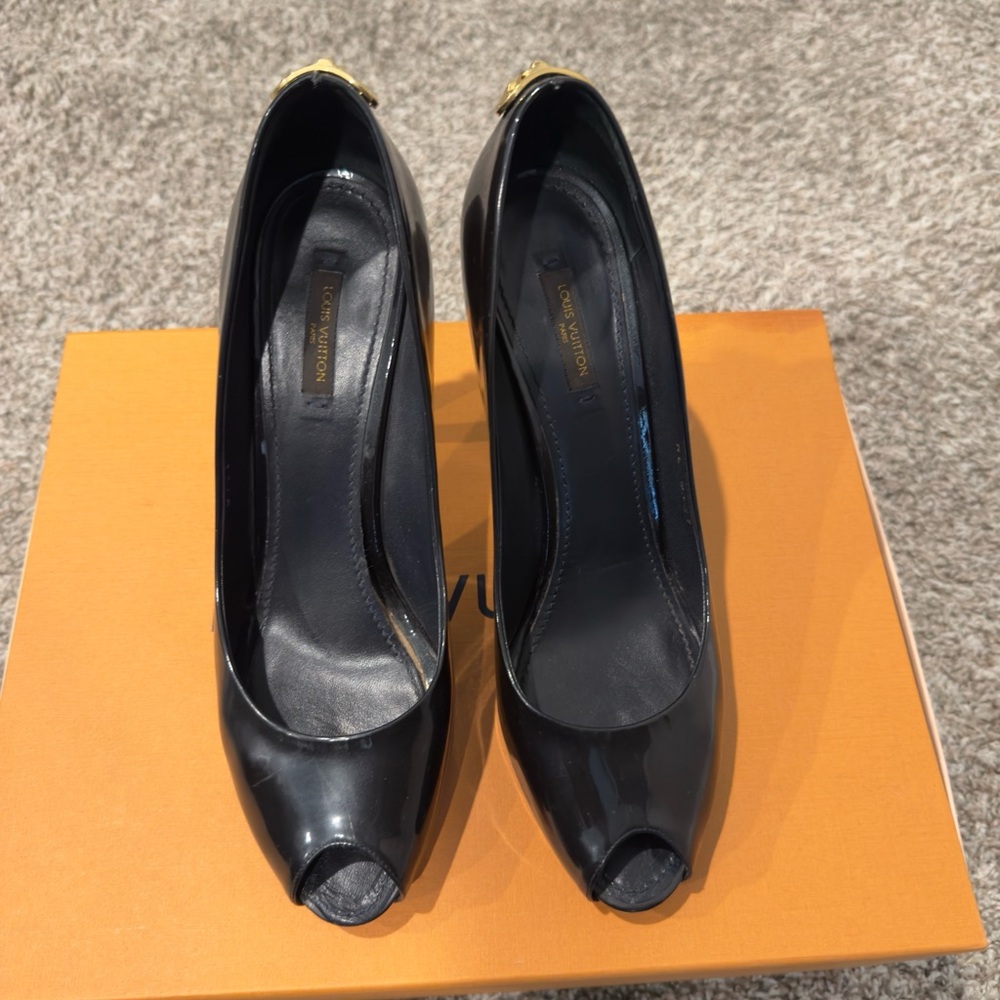Louis Vuitton Black Peep-Toe Heels
